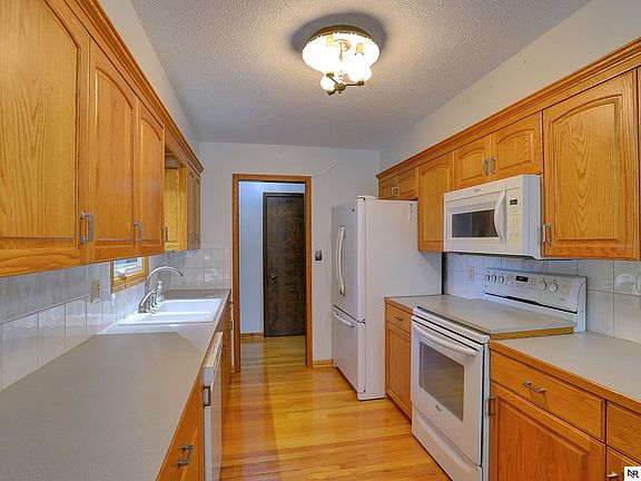5th image of 1026 Jones Dr