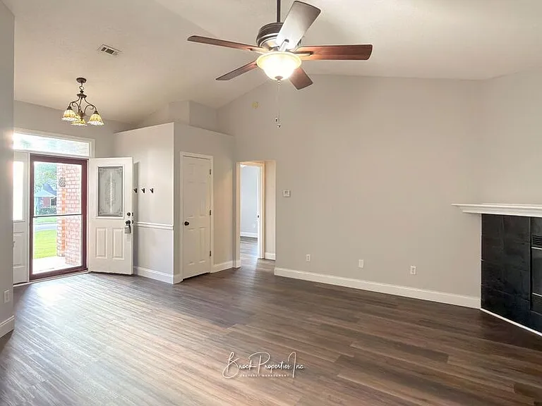2520 Southern Oaks Dr — Photo 15
