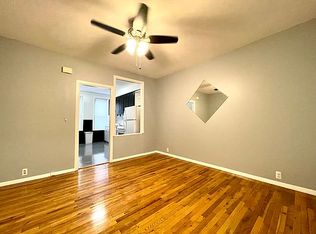 3411 42nd St APT 1, Long Island City, NY 11101