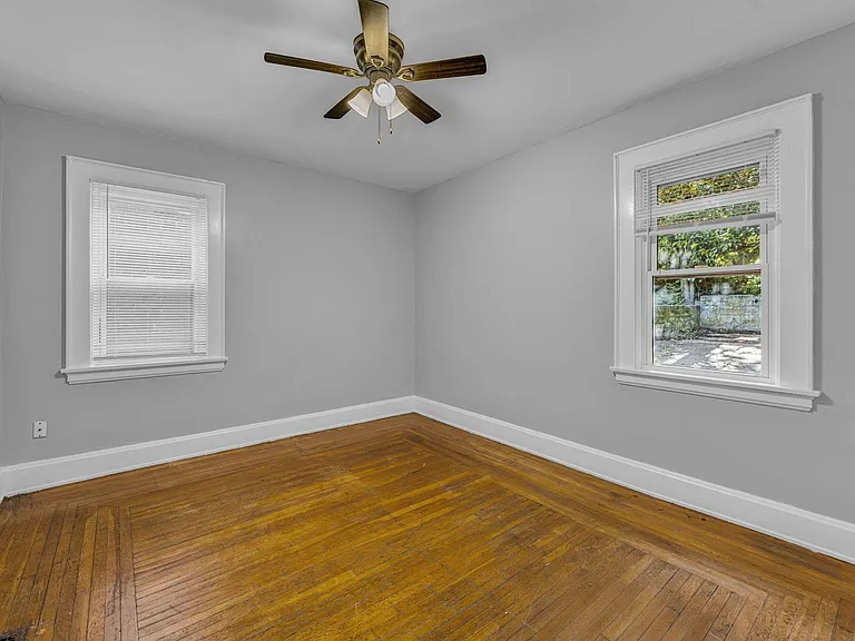 1026 Schiff Ave — Photo 8