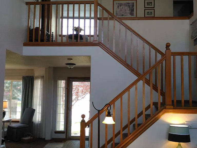 Awseome Sweeping Staircase