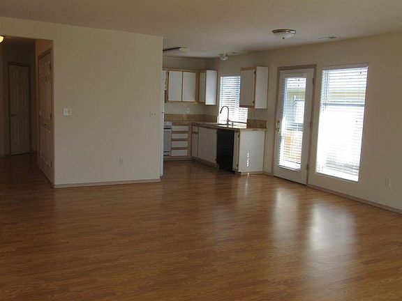 2nd image of 2610 SE 164th Ave