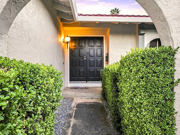 3rd image of 6741 Altiplano Way