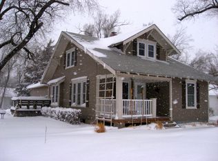 337 S Ridge Rd, Hesston, KS 67062