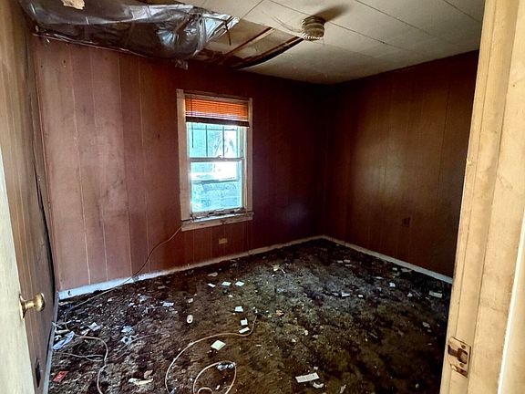 5th image of 2321 Landrum Ave