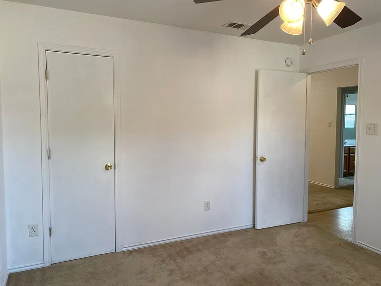 1809 Liberty Hill Dr — Photo 14