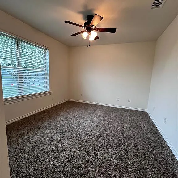 315 College Ave — Photo 27