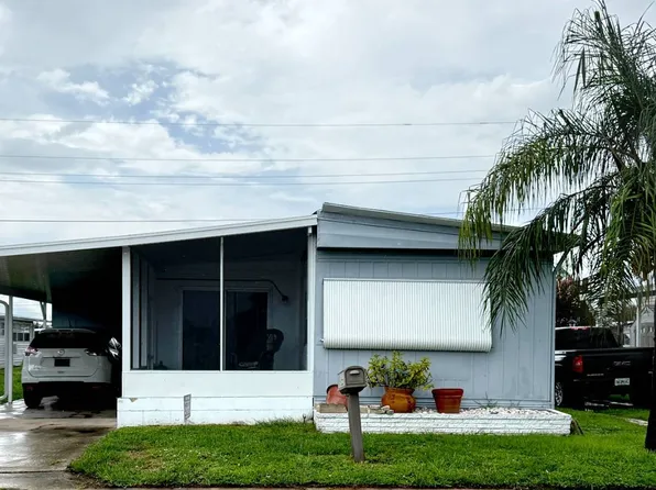 5220 5th St W, Bradenton, FL 34207