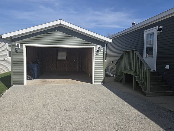 4th image of 25601 S Shoal Creek Dr