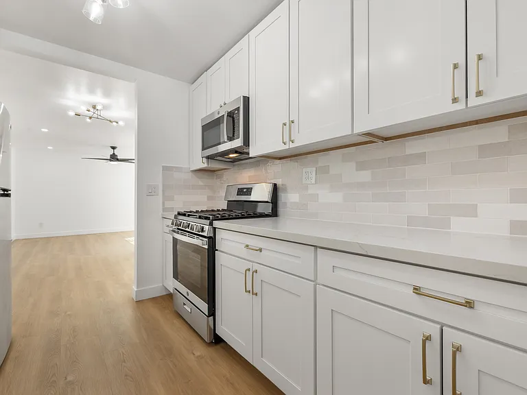 717 Jefferson Ave #B — Photo 9