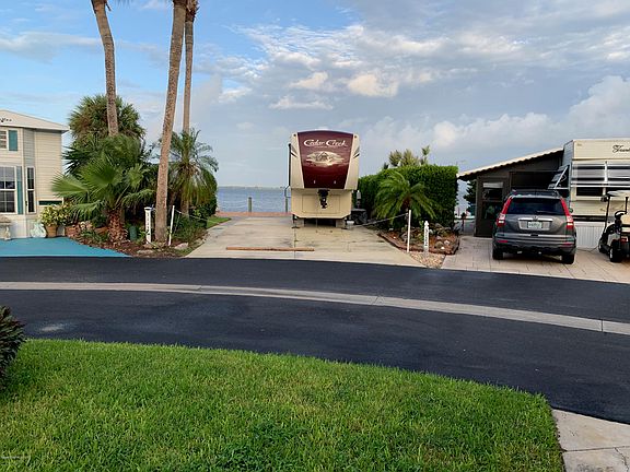 4th image of 3123 Dockside Ln #72