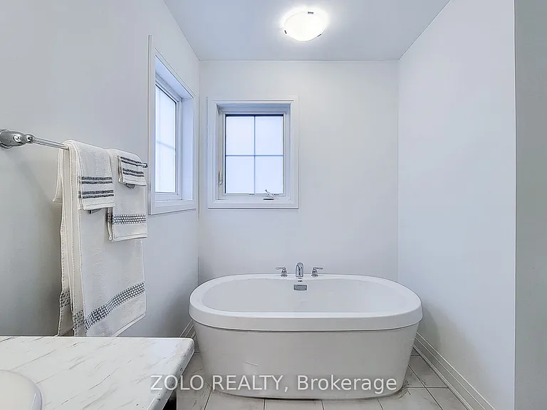 551 Bellflower Ct — Photo 17