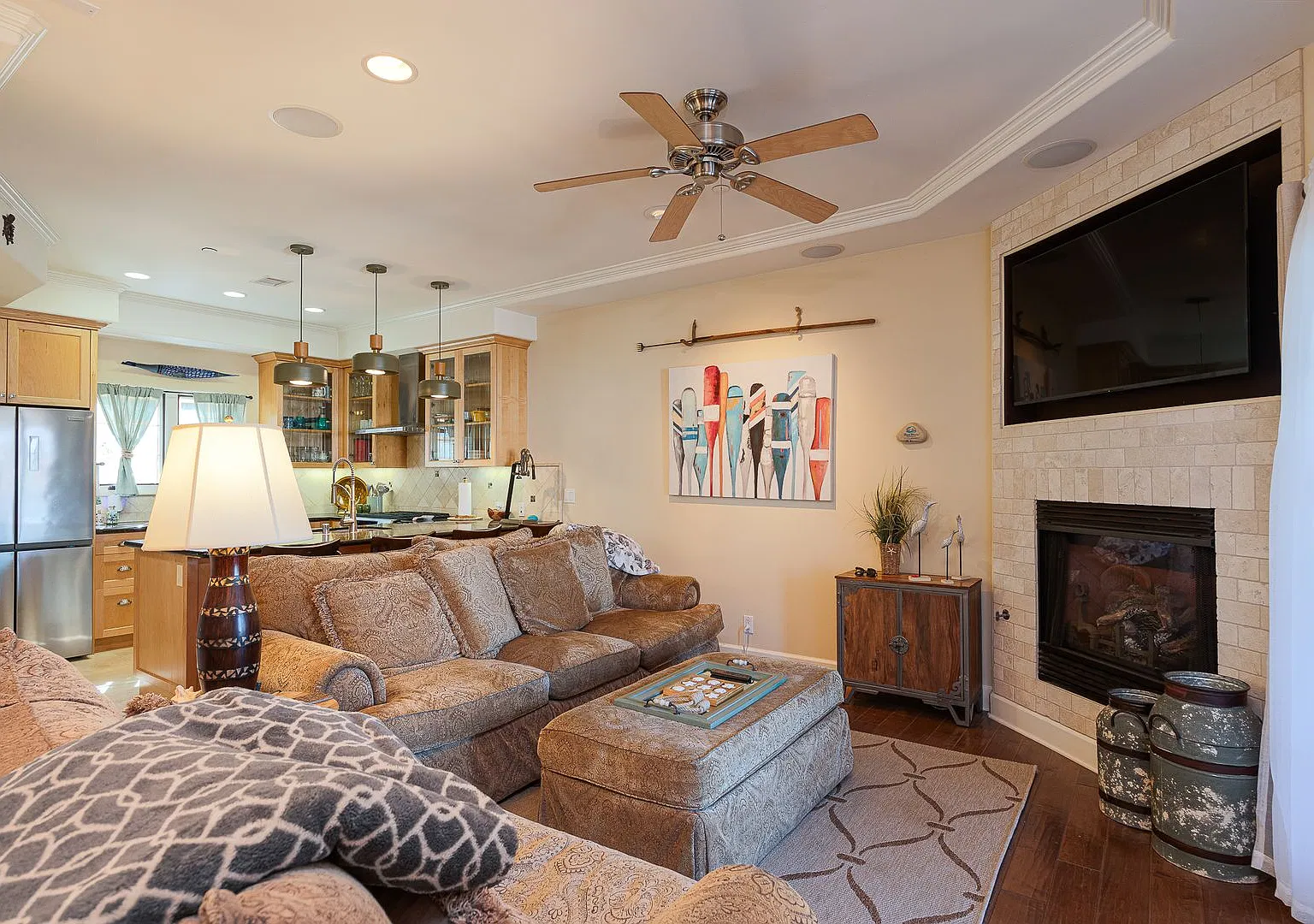 3 Bedroom + 3.5 Bathroom Condo | Mandalay Shores | Oxnard | Fully Furnished Rental — Photo 4