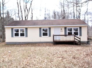8899 Racoon Trl, Tobyhanna, PA 18466