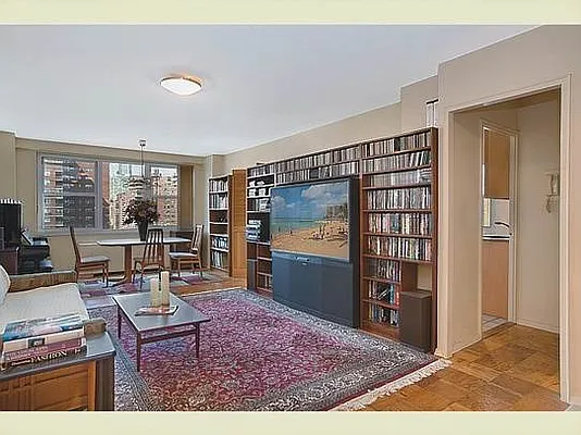 Sold by Stribling | media 16