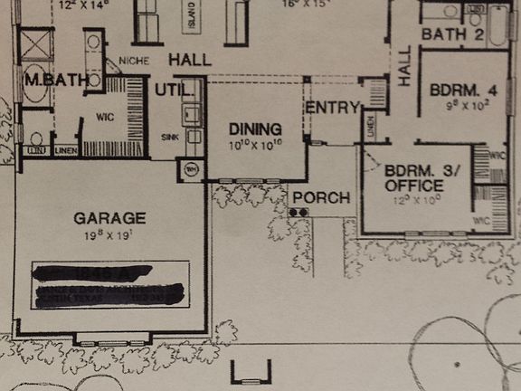 2nd image of 3822 Crestwood Cir