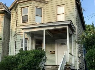 31 Brewster St, Staten Island, NY