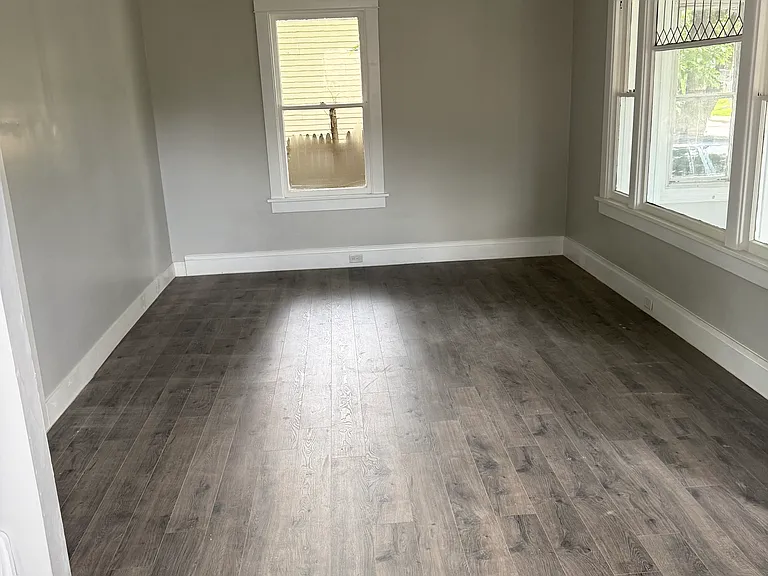 721 E Corrington Ave — Photo 20