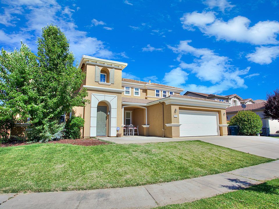 1st image of 1701 Islesworth Way