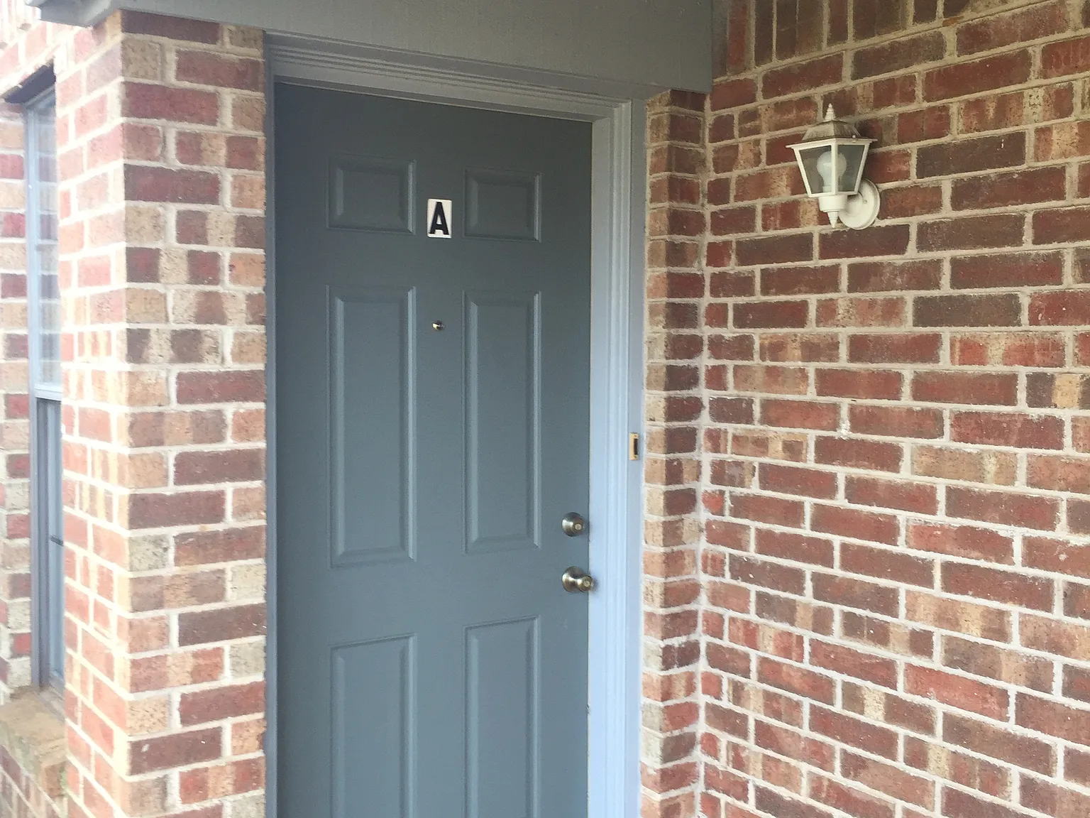 3 bed, 2.5 bath, 1300 sqft, $1,700 — Photo 3