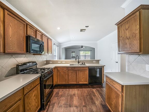 5th image of 24642 Lakecrest Village Dr