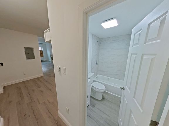5th image of 2438 N 20th St #1