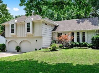 10004 Ballentine Dr, Overland Park, KS 66214