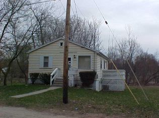 2825 Ruth Ave, Lansing, MI 48910