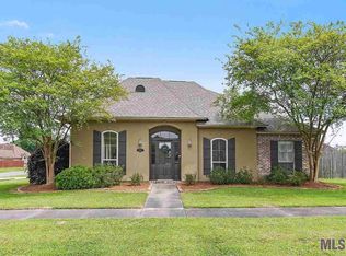 6344 Woodside Dr, Zachary, LA 70791