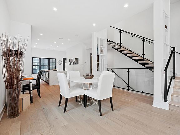 5th image of 757 Civitas Ave
