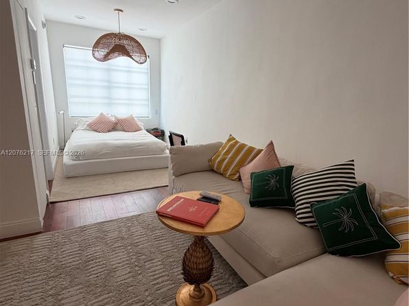 526 15th St APT 12