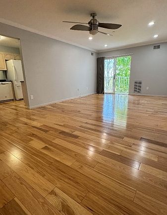 3rd image of 81 Crestview Ln