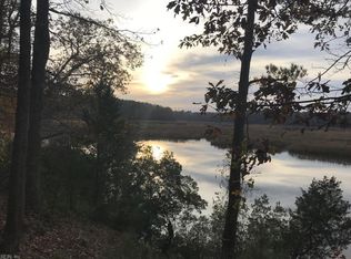 2561 Fort Huger Dr, Smithfield, VA 23430