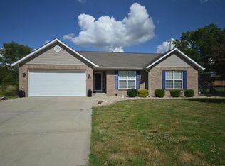 706 Martindale Dr, Belleville, IL