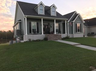 11264 River Highlands Dr, Saint Amant, LA 70774