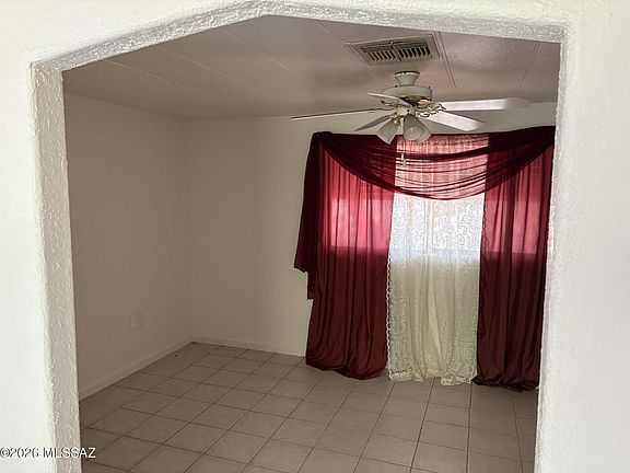 5th image of 3200 W Barrel Cactus Ln