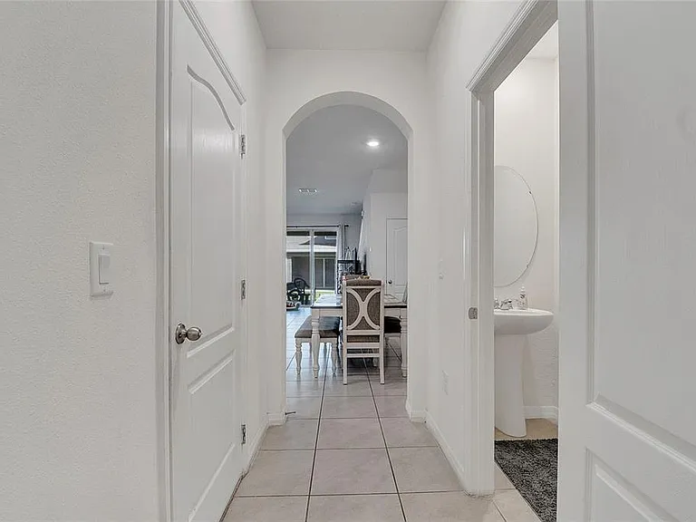 1394 Yellow Finch Dr — Photo 46