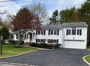 11 Knapp Ave, Florham Park, NJ 07932