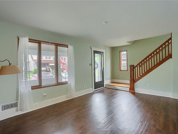 5th image of 113 Orchard Ave