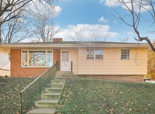 402 Montana Ave E, Saint Paul, MN 55130