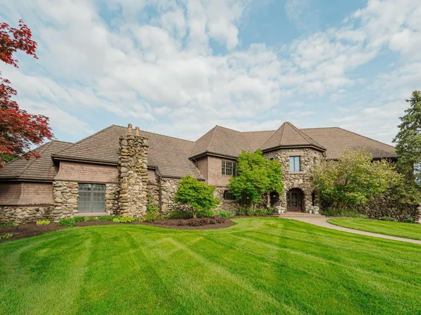 235 S Buena Vista Rd, South Charleston, OH 45368