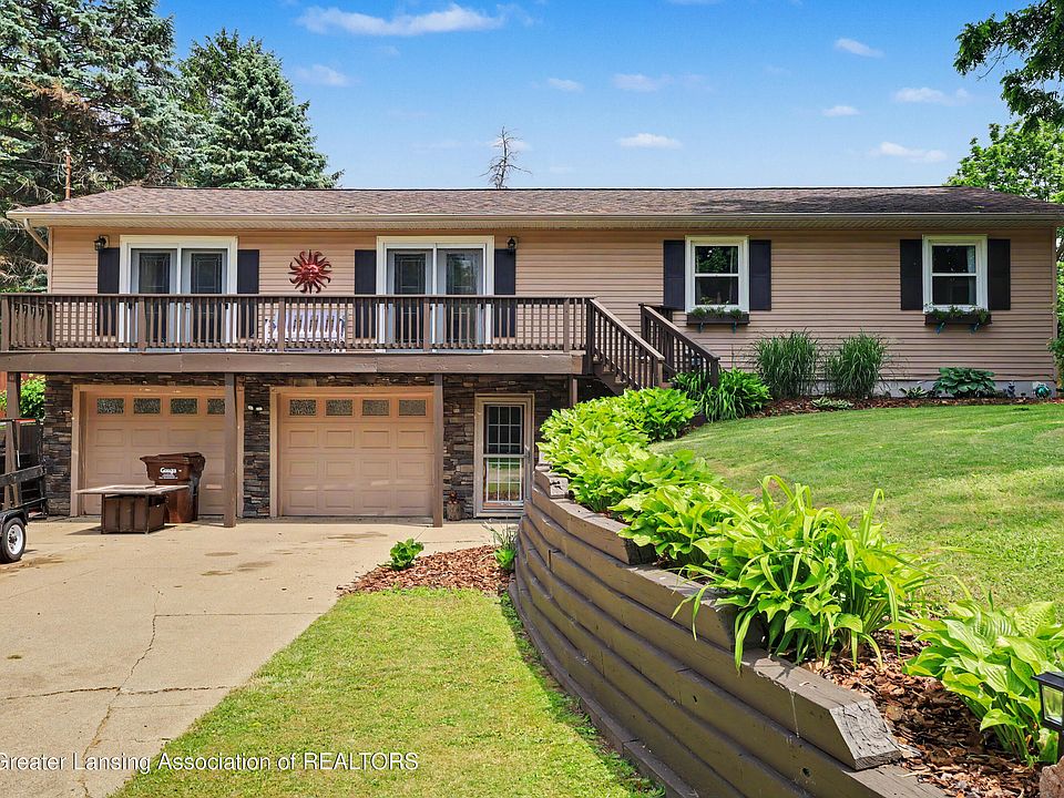 1st image of 13337 Tucker Dr