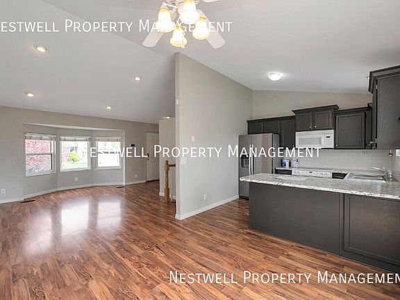 4th image of 4093 W Misty Dr