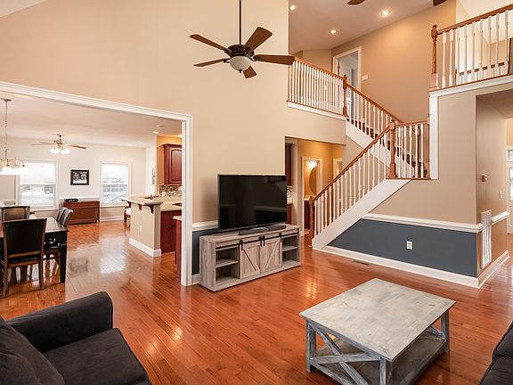 5th image of 2703 Magnolia Ct NW