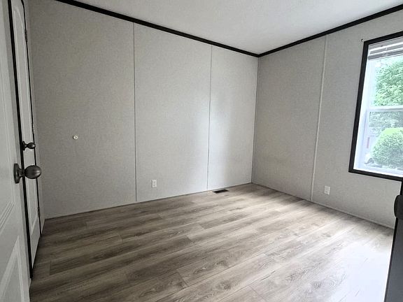 2nd image of 98 Hidden Lake Dr