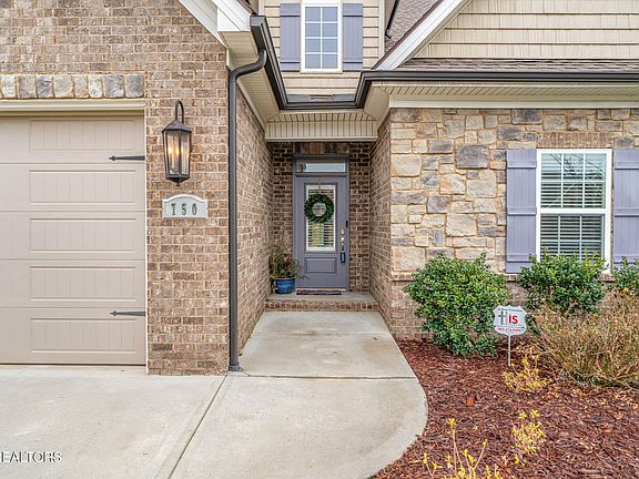 3rd image of 750 Valley Glen Blvd