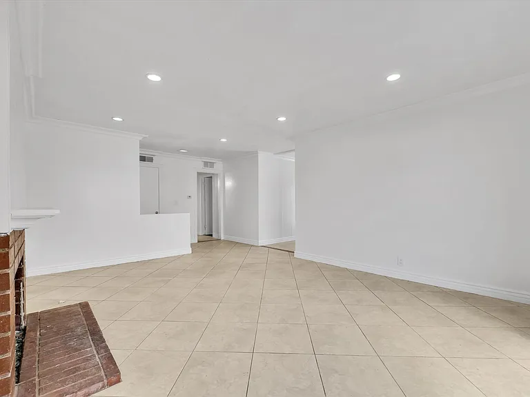 8801 Mays Ave — Photo 5