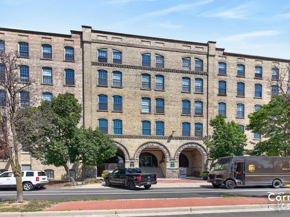 940 Monroe Ave NW Unit 123, Grand Rapids, MI 49503