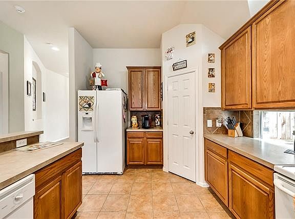 4th image of 13248 Vista Glen Ln