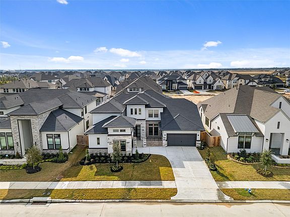 2nd image of 22027 Dahoon Holly Way